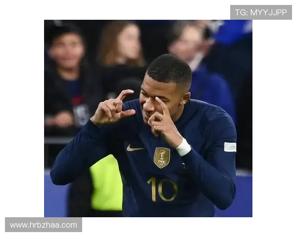 卡马文加呼吁暂停比赛十分钟