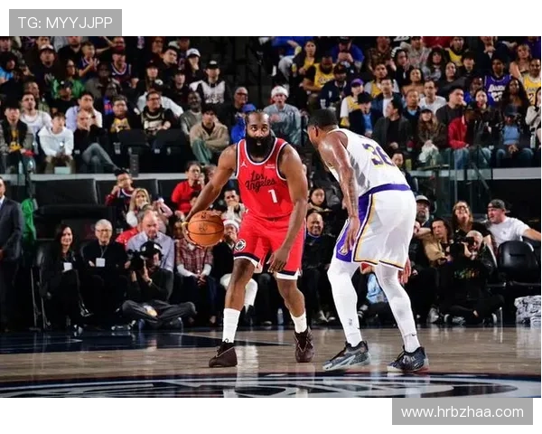 湖人全员迎快船 东契奇复出里夫斯